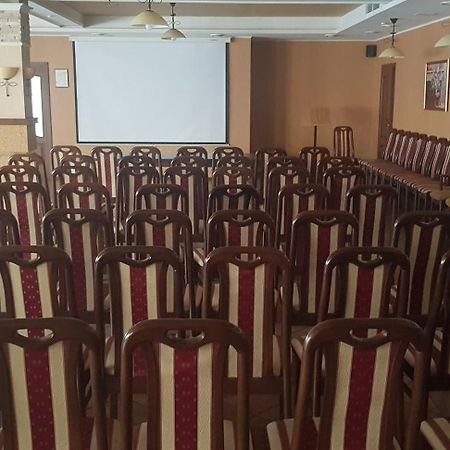 Shato Paradis Hotel Irpień Zewnętrze zdjęcie