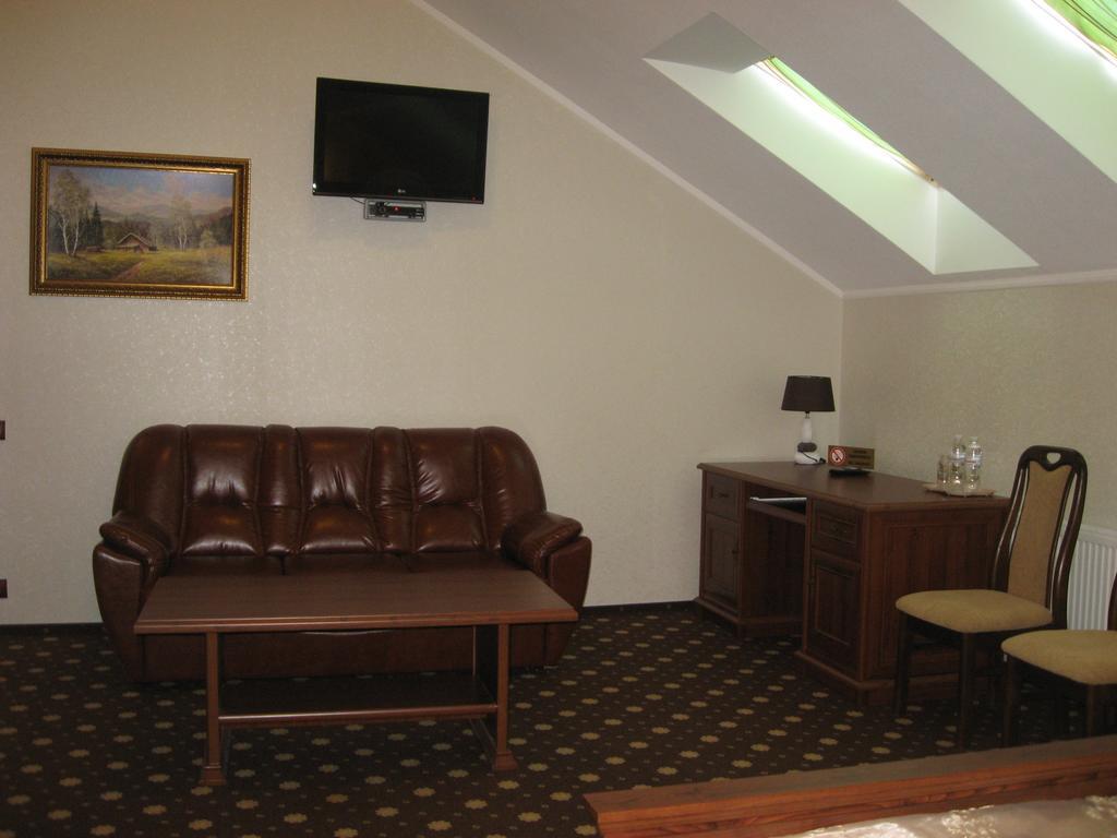 Shato Paradis Hotel Irpień Pokój zdjęcie