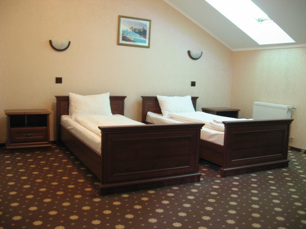 Shato Paradis Hotel Irpień Pokój zdjęcie