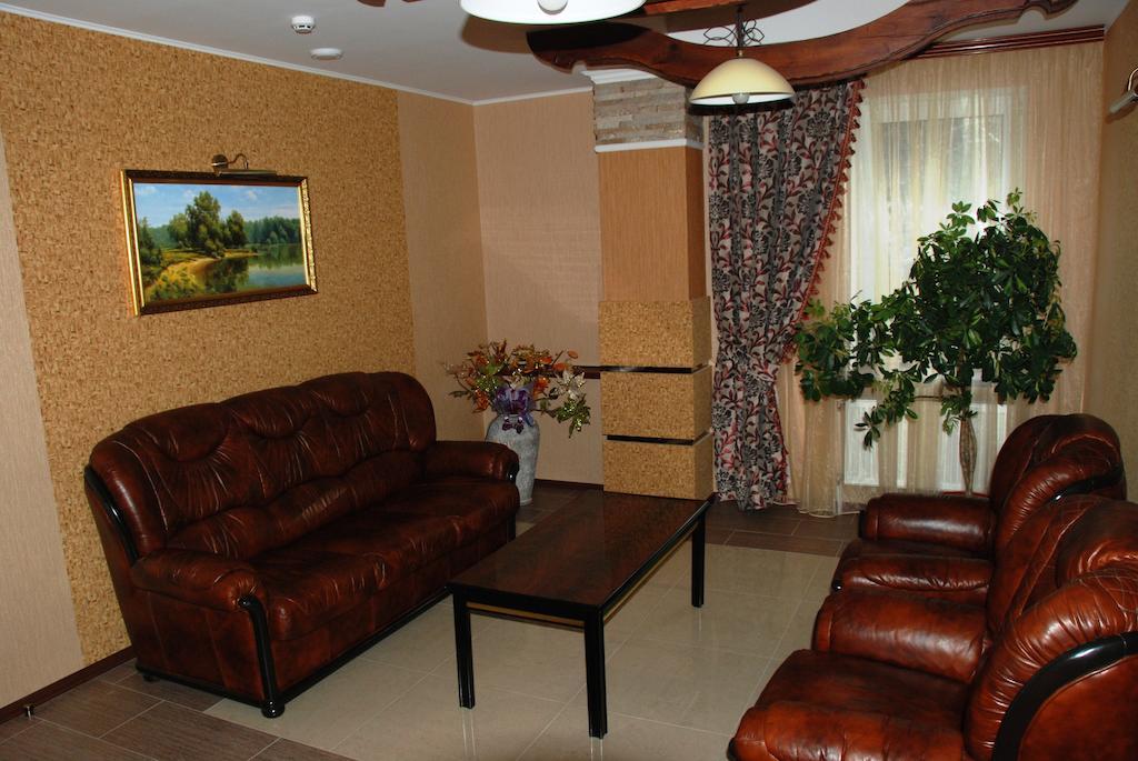 Shato Paradis Hotel Irpień Zewnętrze zdjęcie