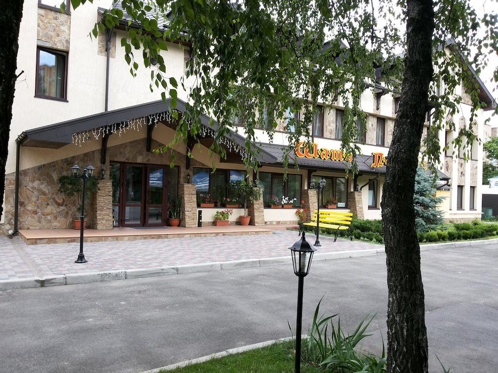 Shato Paradis Hotel Irpień Zewnętrze zdjęcie
